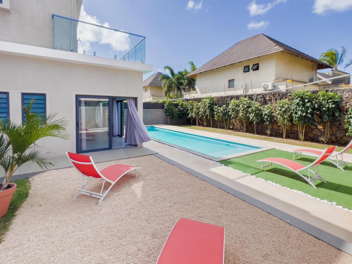Spacious 4 Bedrooms Villa With Infinity Pool Гранд Байе Екстериор снимка